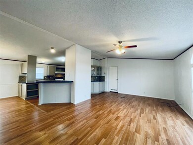 114 Upper Denton Ct, Weatherford, TX 76085 - photo 7