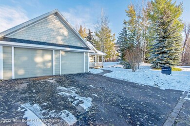 875 Eagles Rest Dr, Driggs, ID 83422 - photo 3