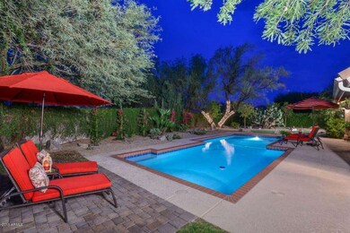 Night-Pool-Backyard