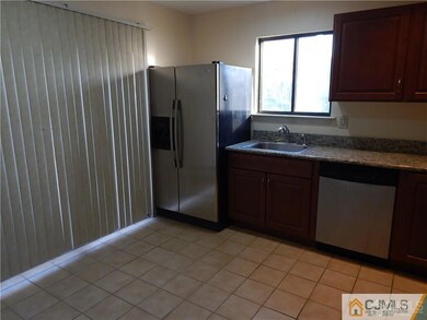 37 Gate House Ln unit 37, Edison, NJ 08820 - photo 5