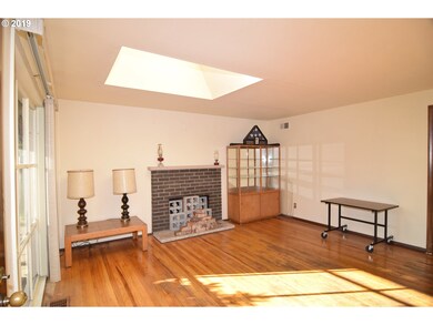 12575 SW Edgewood St, Portland, OR 97225 - photo 2