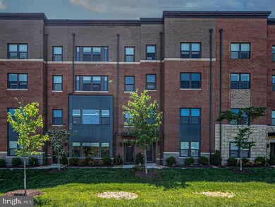 44856 Tiverton Square, Ashburn, VA 20147 - photo 2