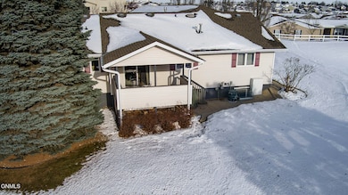 575 Brandon Place unit 1, Bismarck, ND 58503 - photo 2