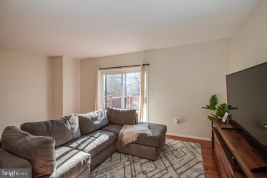 7712 Groveland Heights Ct, Springfield, VA 22153 - photo 6