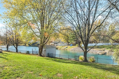 963 Long Branch Rd, Troy, IL 62294 - photo 4