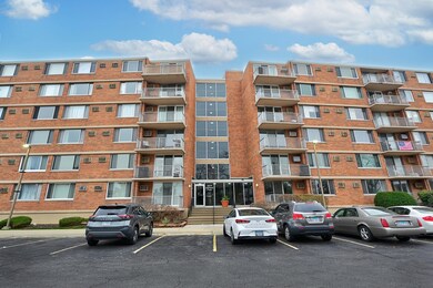 2211 S Highland Ave unit 3E, Lombard, IL 60148 - photo 2