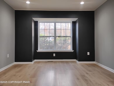 2113 Dorset Ct, Bushkill, PA 18324 - photo 7