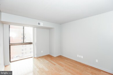 1200 23rd St NW unit 702, Washington, DC 20037 - photo 6