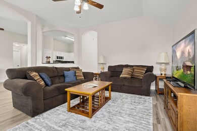 8518 Split Branch Ln, Houston, TX 77095 - photo 3