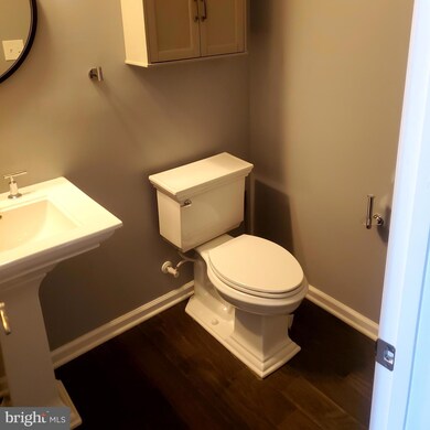 3012 Pinebrook Rd, Landover, MD 20785 - photo 4