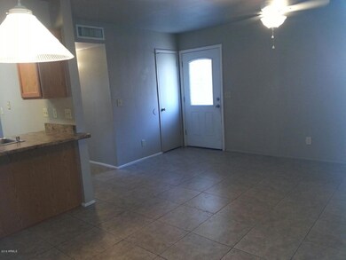 1843 Spring 201 livingroom