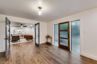 1310 Pebble Creek Dr, Euless, TX 76040 - photo 5