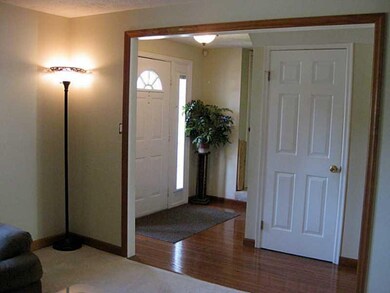 Entry/Foyer.