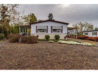 360 N 2nd St, Creswell, OR 97426 - photo 5