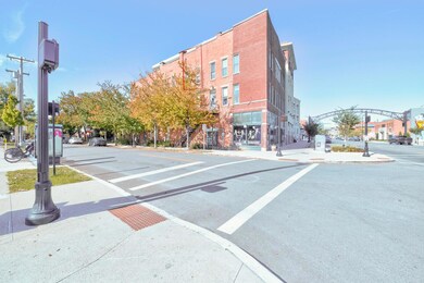 01_1131_N_High_St13_mls