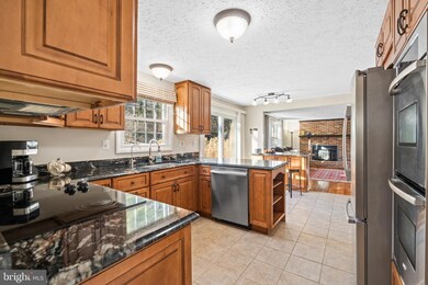 20308 Sandsfield Terrace, Germantown, MD 20876 - photo 7