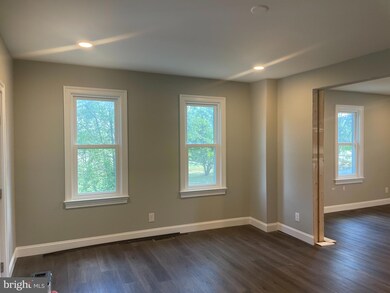 121 S 10th St, Quakertown, PA 18951 - photo 7