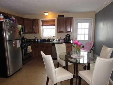 22 Ymca Dr unit 4, Lowell, MA 01852 - photo 2