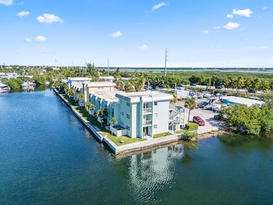 201 Coppitt Rd unit 301, Key West, FL 33040 - photo 3