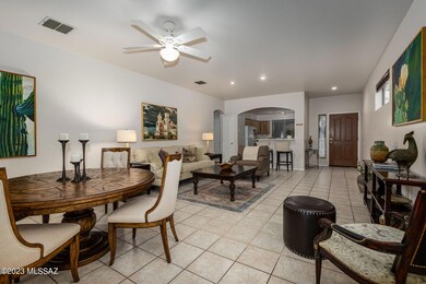 5314 N Mesquite Bosque Way