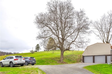 6096 Kemerer Hollow Rd, Export, PA 15632 - photo 3