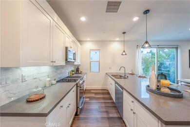 177 Frame, Irvine, CA 92618 - photo 4