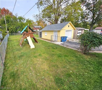 1853 E 36th St, Lorain, OH 44055 - photo 4
