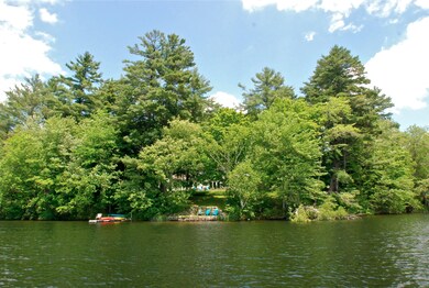 HOUSE FROM THE WATER