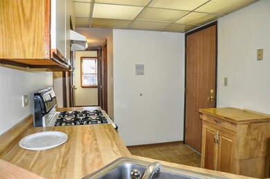 625 Quincy Bridge Ln unit 201, Glenview, IL 60025 - photo 2