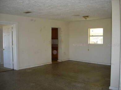 5519 Maple Ln, Tampa, FL 33610 - photo 2