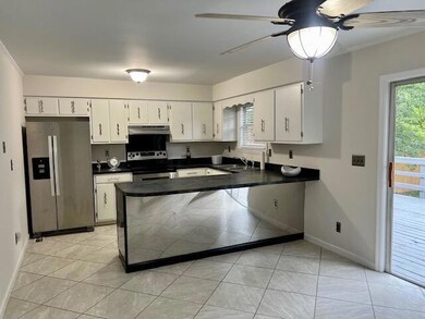 2505 Dowler Cir, Signal Mountain, TN 37377 - photo 3