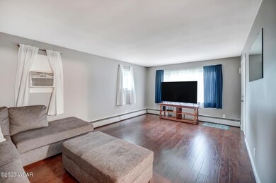 1412 W Elm (4)
