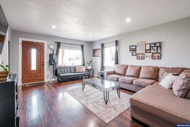 882 Chemawa Rd N, Keizer, OR 97303 - photo 4