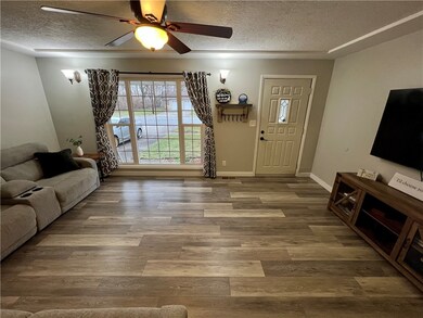 917 S 6th St, Mattoon, IL 61938 - photo 7