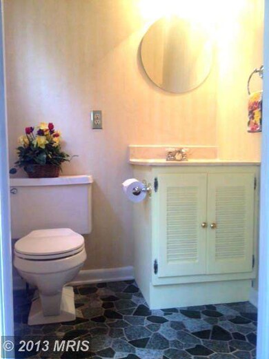 278 E Padonia Rd, Lutherville Timonium, MD 21093 - photo 6