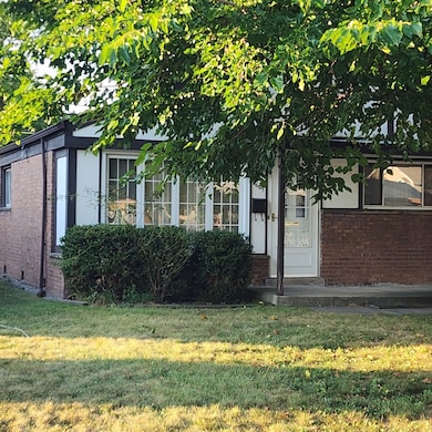 4605 W 84th Place, Chicago, IL 60652 - photo 2