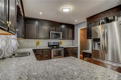 146 Kaywood Ln, Statesville, NC 28625 - photo 6