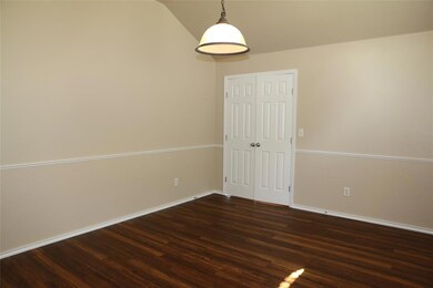 905 Renita Way, Moore, OK 73160 - photo 4