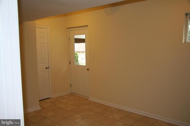 609 Picadilly Dr, Hagerstown, MD 21740 - photo 7