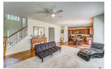 201 Sawtooth Ct, Canton, GA 30114 - photo 3