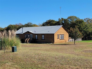302 Prairie Ln, Azle, TX 76020 - photo 2