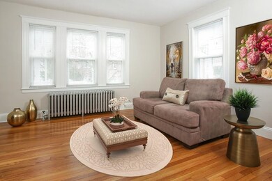 517 Heath St, Chestnut Hill, MA 02467 - photo 3