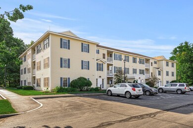 14 Crestview Cir unit 151, Londonderry, NH 03053 - photo 5