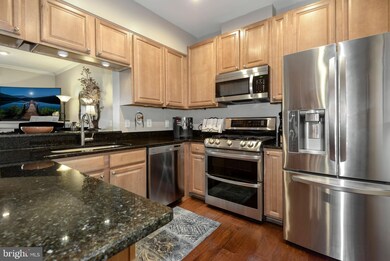 2931 Deer Hollow Way unit 306, Fairfax, VA 22031 - photo 5
