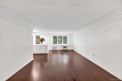 1 Balint Dr unit 366, Yonkers, NY 10710 - photo 7