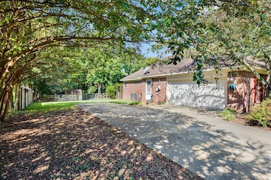 360 Lyndsey Dr, Brighton, TN 38011 - photo 5