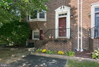 10 Carriage Walk Ct, Parkville, MD 21234 - photo 2