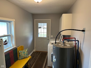 717 N Cherry St, Ladoga, IN 47954 - photo 6