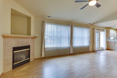 16-web-or-mls-3328 SW Indian Place-16