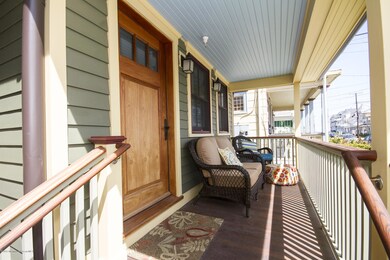 27 Surf Ave